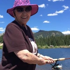 Meet your Posher, Gena